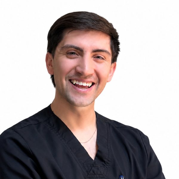 Lucas Riquelme, Tecnólogo médico, mención en Oftalmología y Optometría